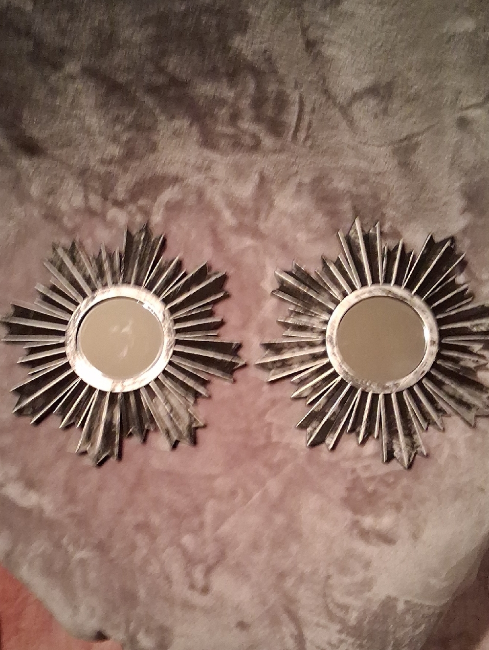 2 Mirror Decor Starburst Nwot Stunning In Any Room!